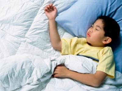 Chua dai dam o tre bang xoa bop hinh anh