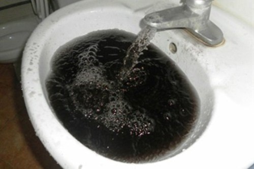 Uong nuoc nhiem asen, nguy co ung thu phoi hinh anh