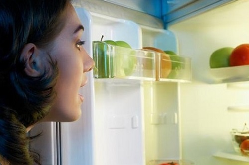 Thoi quen an uong huy hoai nhan sac nhieu nguoi mac phai hinh anh