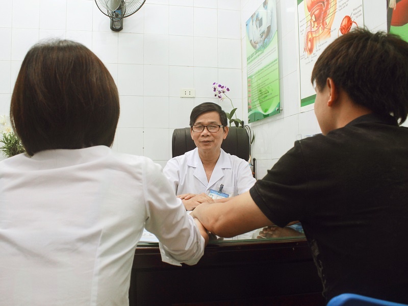 Bao dong tinh trang vo sinh o vo chong tre hinh anh