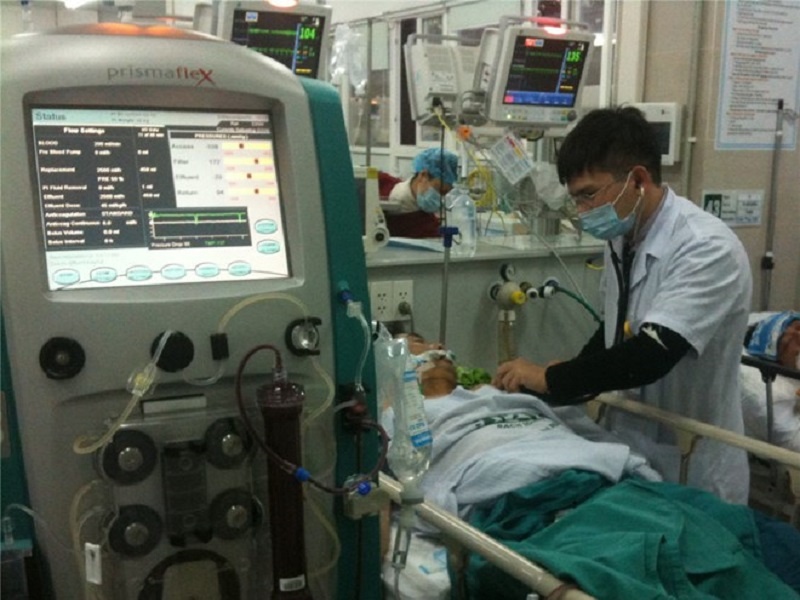 Cai chet rinh rap nguoi uong ruou ngay lanh gia hinh anh