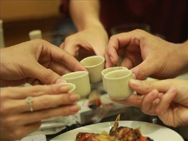 Sai lam pho bien gay hai khi an uong ngay Tet hinh anh