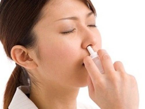 Dung thuoc chong ngat mui coi chung tai bien hinh anh