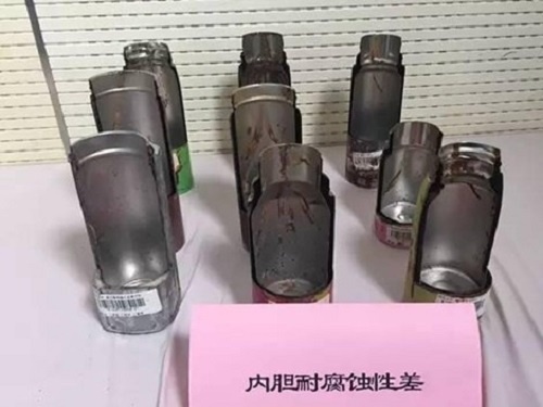 Binh giu nhiet Trung Quoc chua soi amiang rat doc hai hinh anh