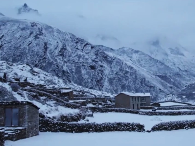 Kham pha ve dep cua vung dat Nepal huyen bi hinh anh