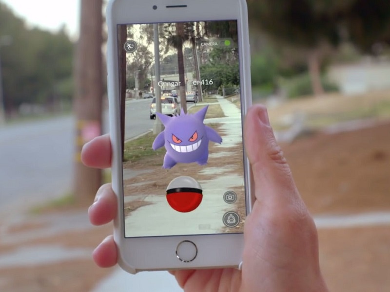 Tac hai cua viec choi Pokemon Go doi voi suc khoe hinh anh