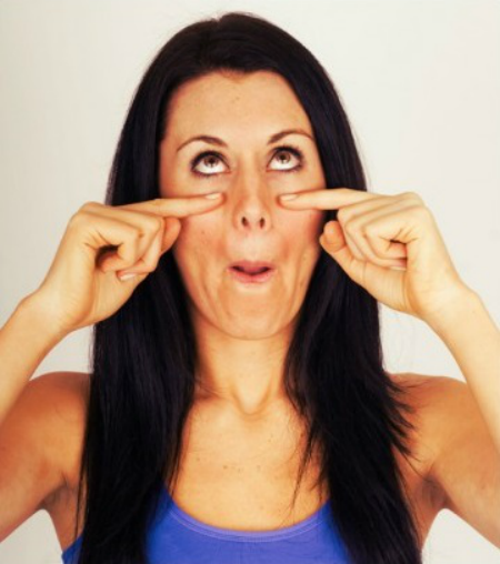 Dong tac yoga giam nep nhan anh 4