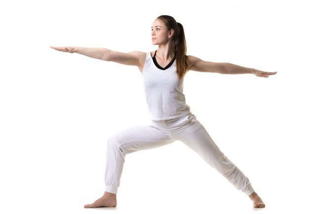 Động tác yoga giúp ngực đầy đặn ảnh 1 Dong tac yoga giup nguc day dan anh 1