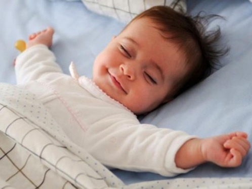 Luu y khi cho tre nam phong dieu hoa hinh anh