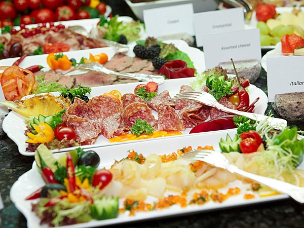 Thuc pham khong nen an sau 19h anh 8