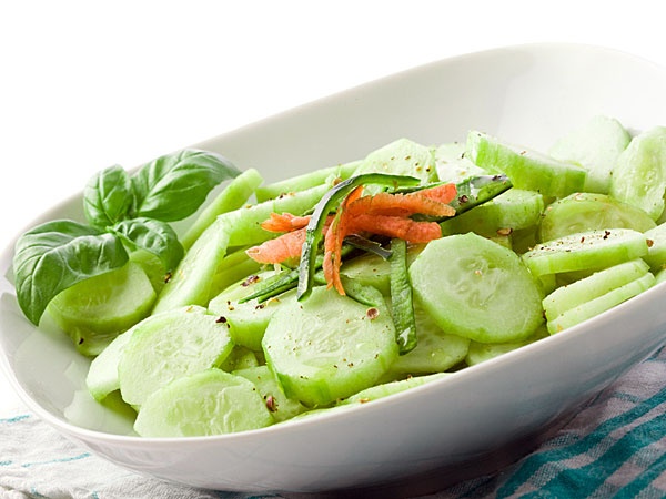 Nuoc ep trai cay giup giam tao bon anh 6