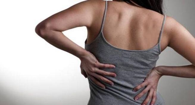 Dau hieu ban mac ao nguc sai cach anh 3