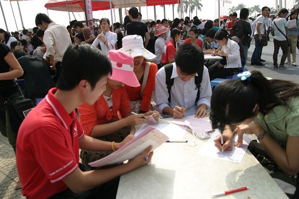 Khang dinh hien mau la tu nguyen hinh anh
