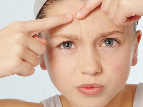 Tai sao ban khong nen nan mun? hinh anh