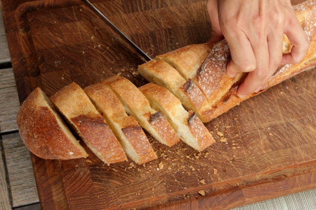 Vat dung trong nha can lam sach anh 7