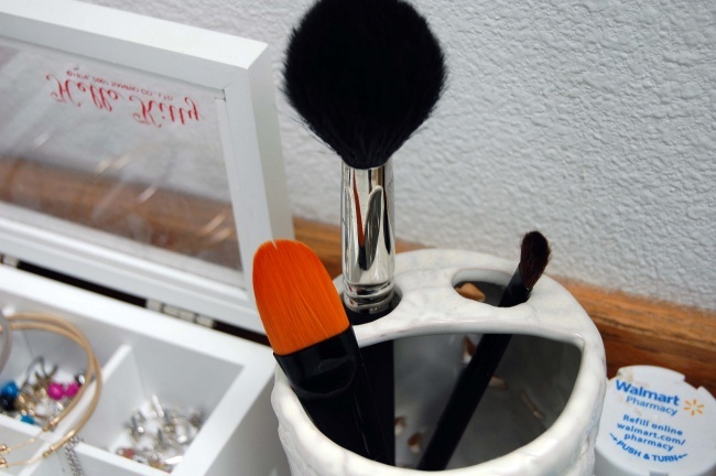 Vat dung trong nha can lam sach anh 8