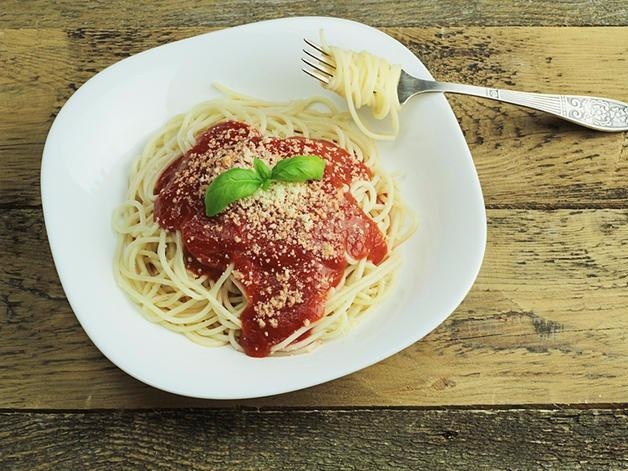 7 thuc pham nen tranh an vao buoi trua hinh anh