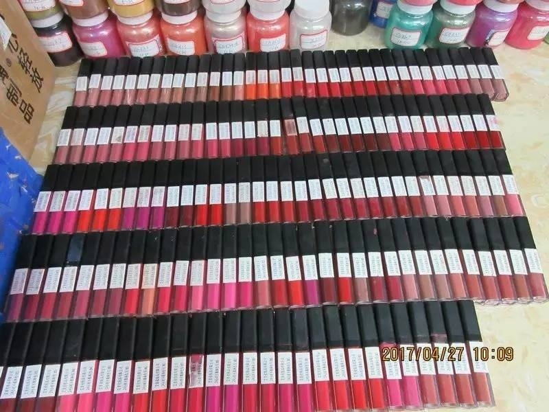 Trung Quoc san xuat my pham gia anh 2