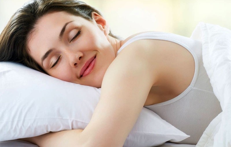 7 thoi quen don gian giup ban ngu ngon hinh anh