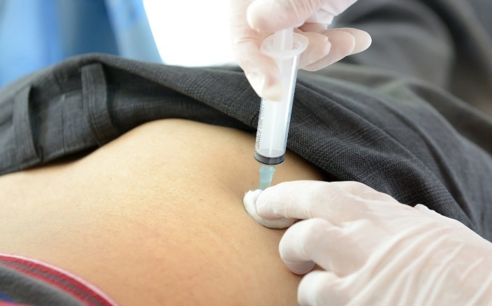 Tai sao tiem thuoc o mong la an toan? hinh anh