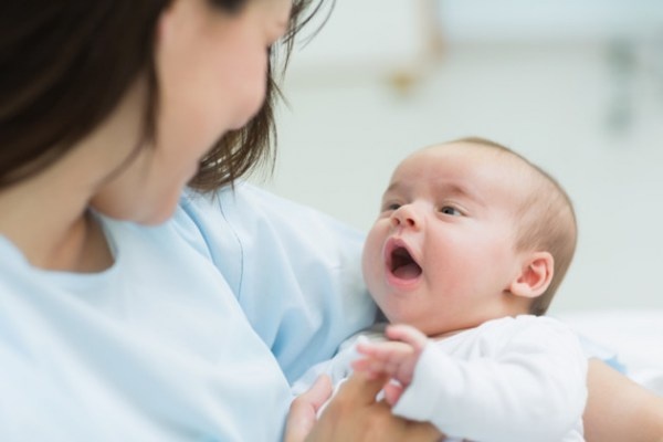 Trẻ sơ sinh cần bú bao nhiêu sữa ảnh 4 Tre so sinh can bu bao nhieu sua anh 4