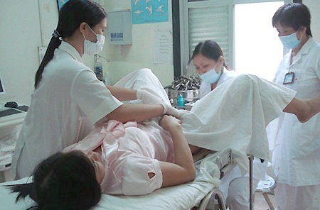 Hoi chung nu hoa co tinh hoan hinh anh