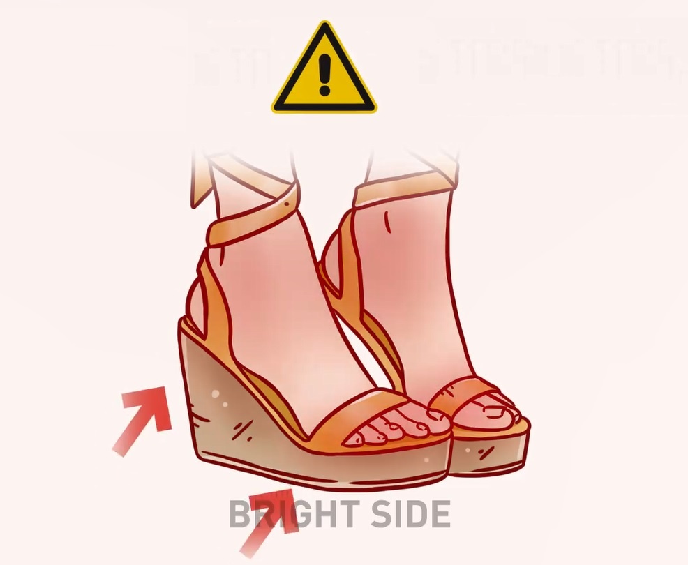 8 sai lam khi chon giay dep gay hai suc khoe hinh anh