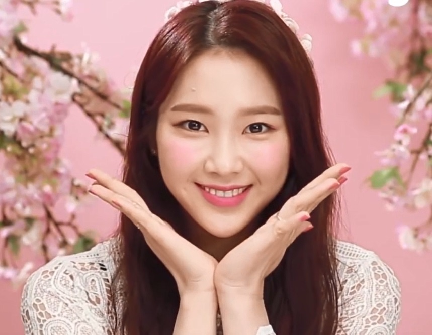 Trang diem tong hoa anh dao ngot lim nhu gai Han hinh anh