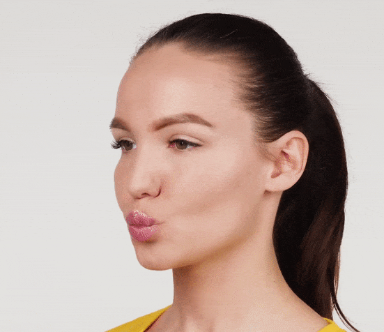 Bai tap yoga giup lan da san chac, tre trung hinh anh