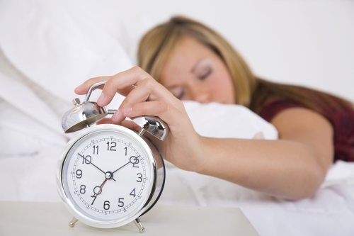 Thoi quen sai lam vao buoi sang nhieu nguoi mac phai hinh anh