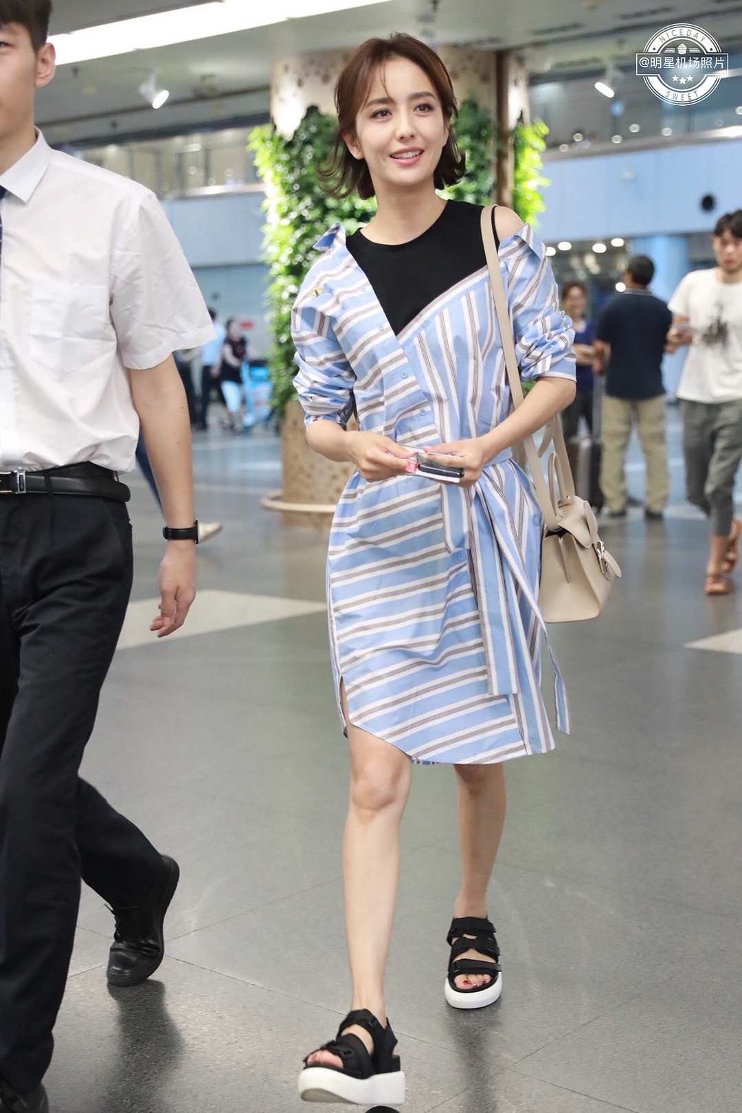 Sao Hoa ngu dien vay so mi anh 2