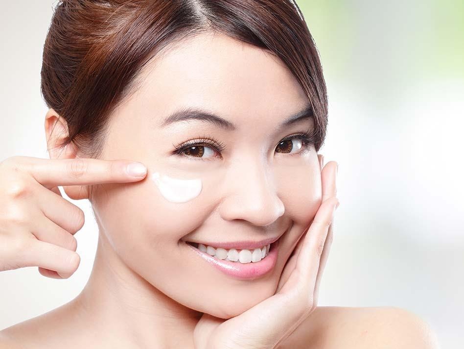 6 meo don gian ngan ngua quang tham duoi mat hinh anh