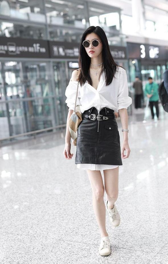 Sao Hoa ngu mac so mi trang anh 1