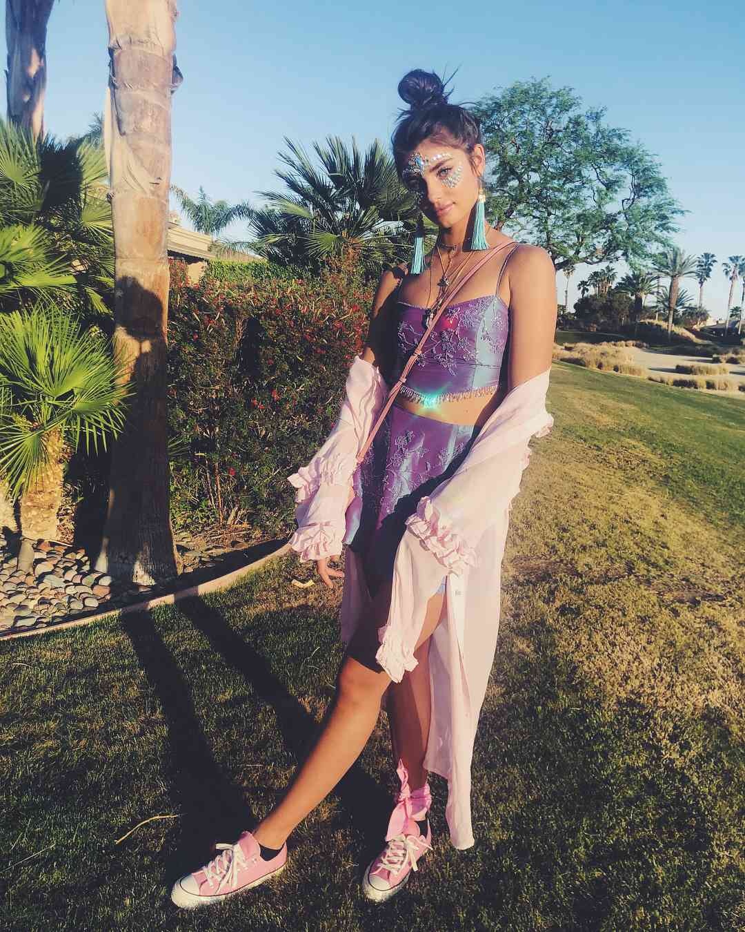 Mix-match voi crop top anh 7