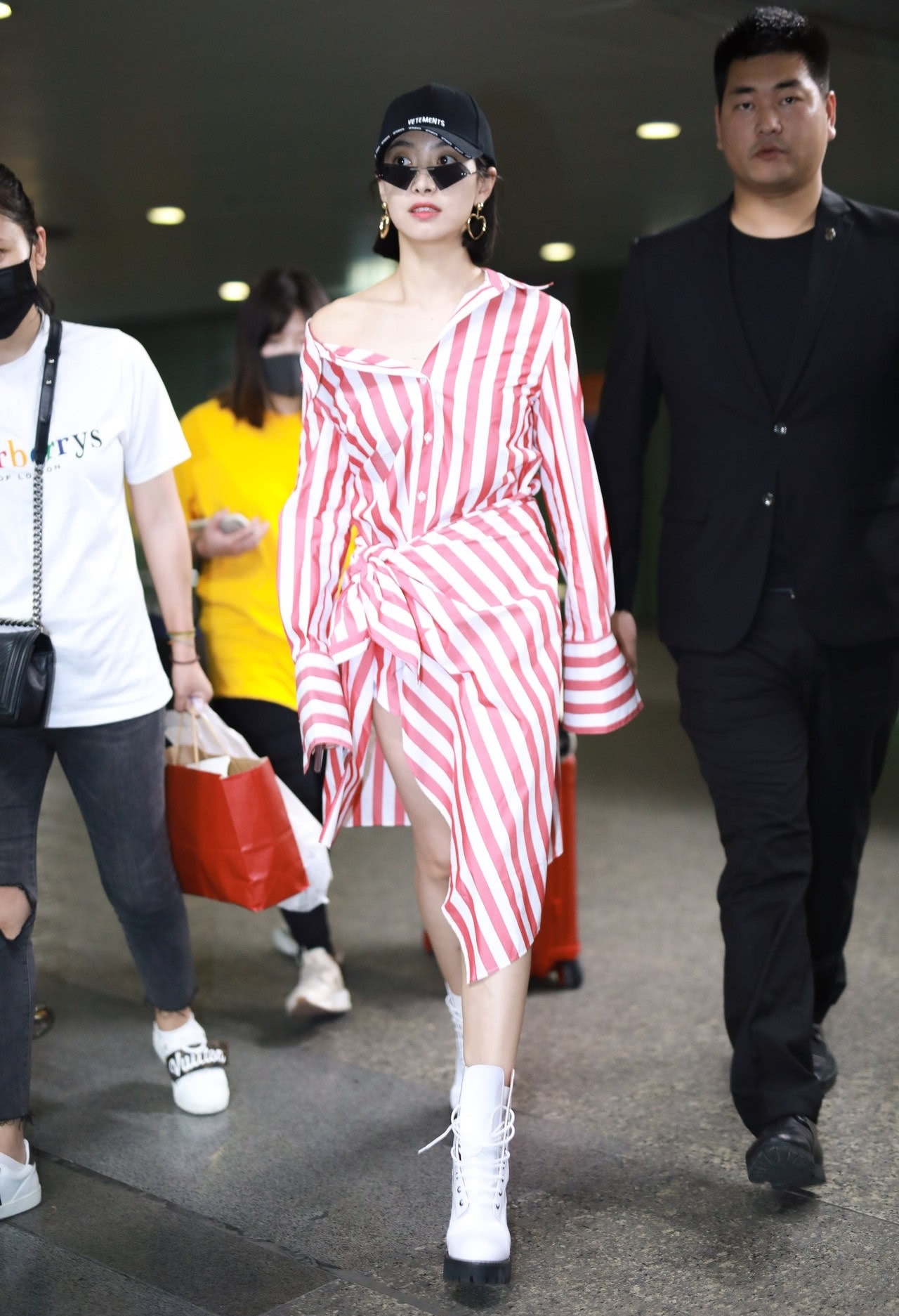 Diện kẻ sọc duyên dáng ảnh 3 Dien ke soc duyen dang anh 3