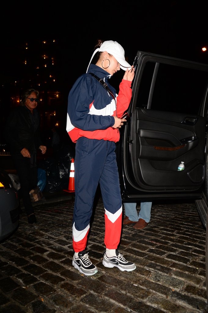 Bella Hadid chuong giay tho kech anh 5