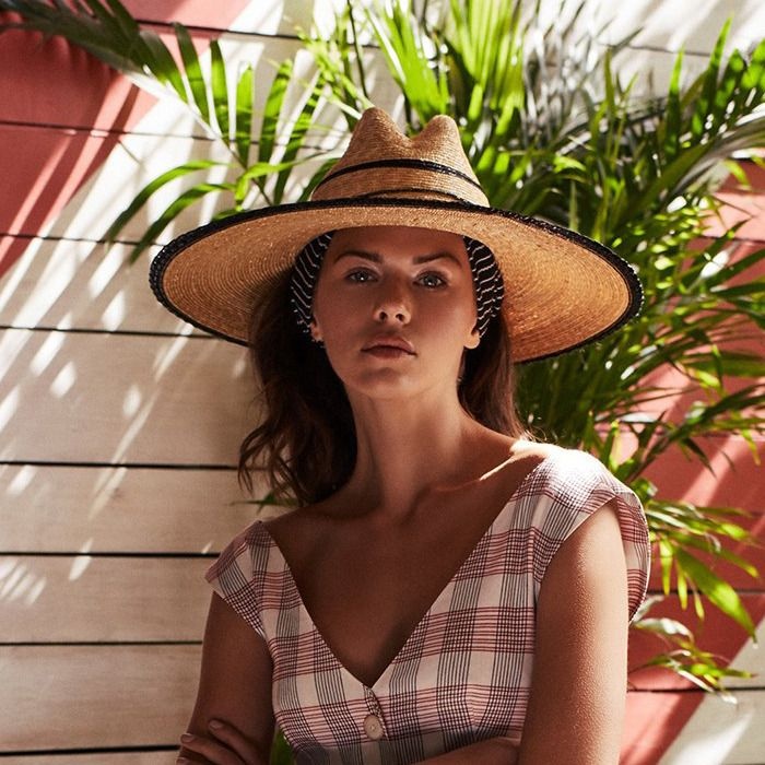 Sao ngoai lang xe mu coi anh 2