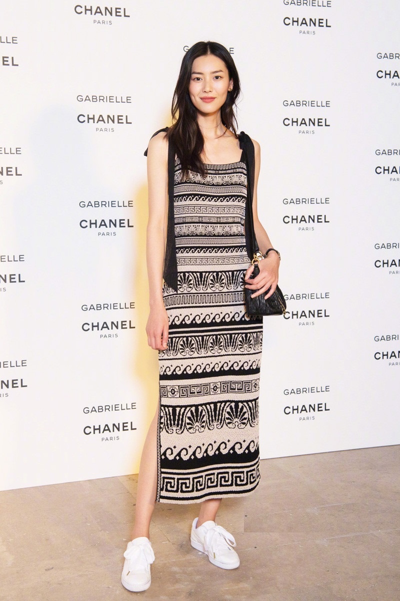 Mac do len mua he anh 5