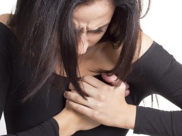 8 dau hieu khong ngo canh bao tim khong khoe hinh anh