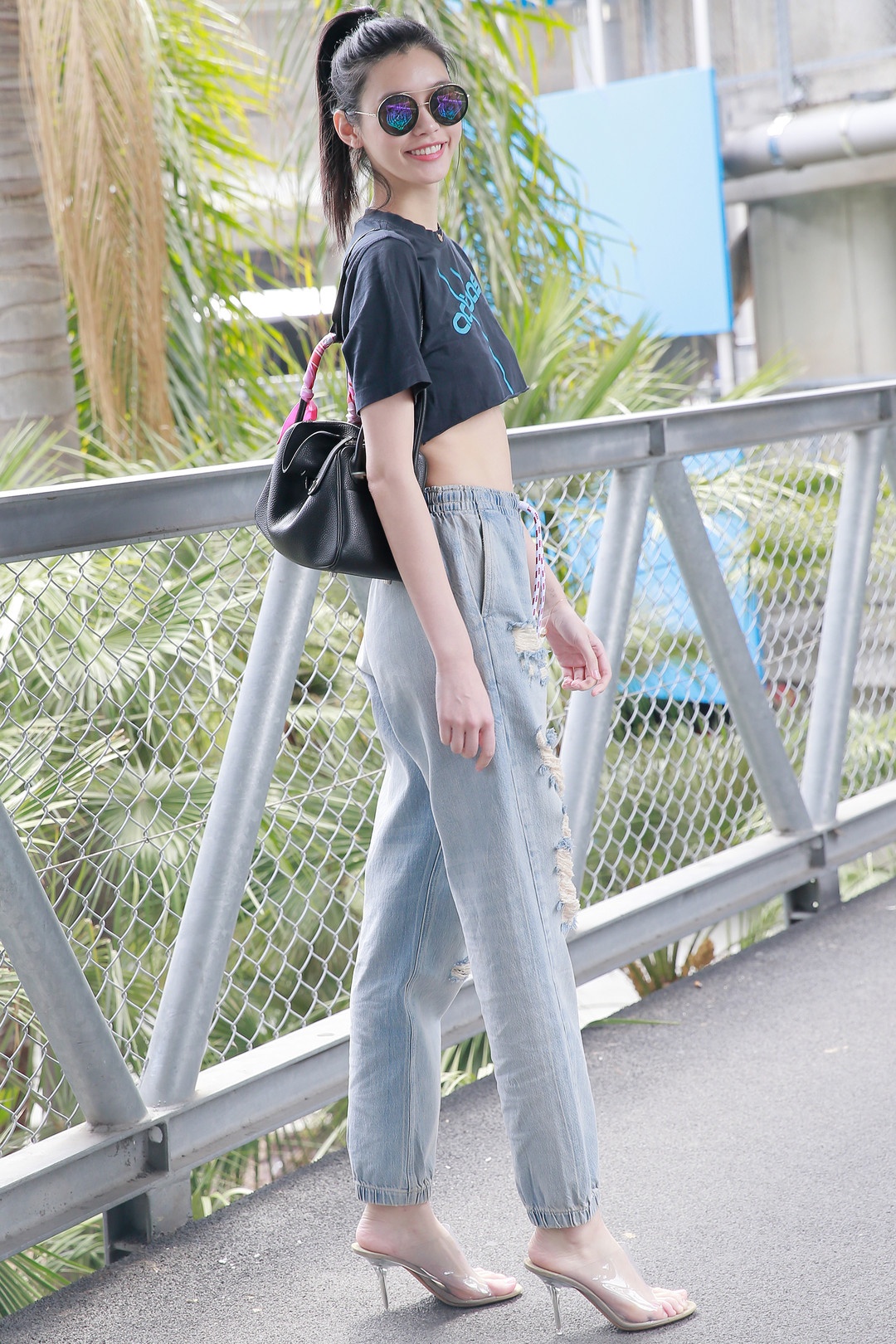 Sao Hoa ngu voi giay mules anh 2