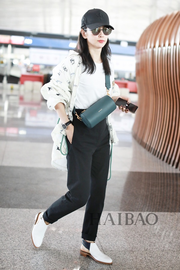 Sao Hoa ngu voi giay mules anh 9