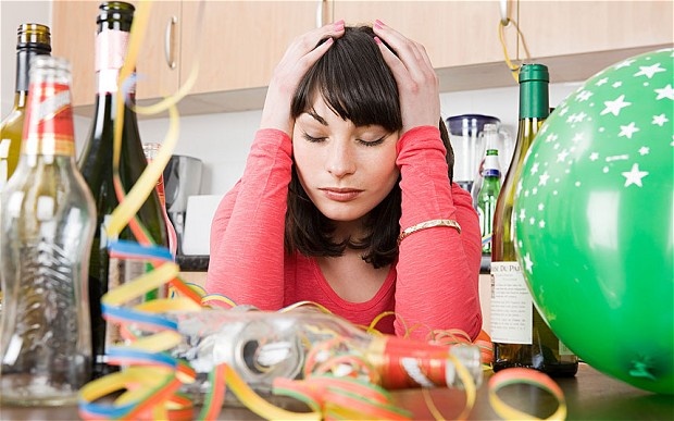 Co the phu nu thay doi nhu the nao khi say ruou? hinh anh