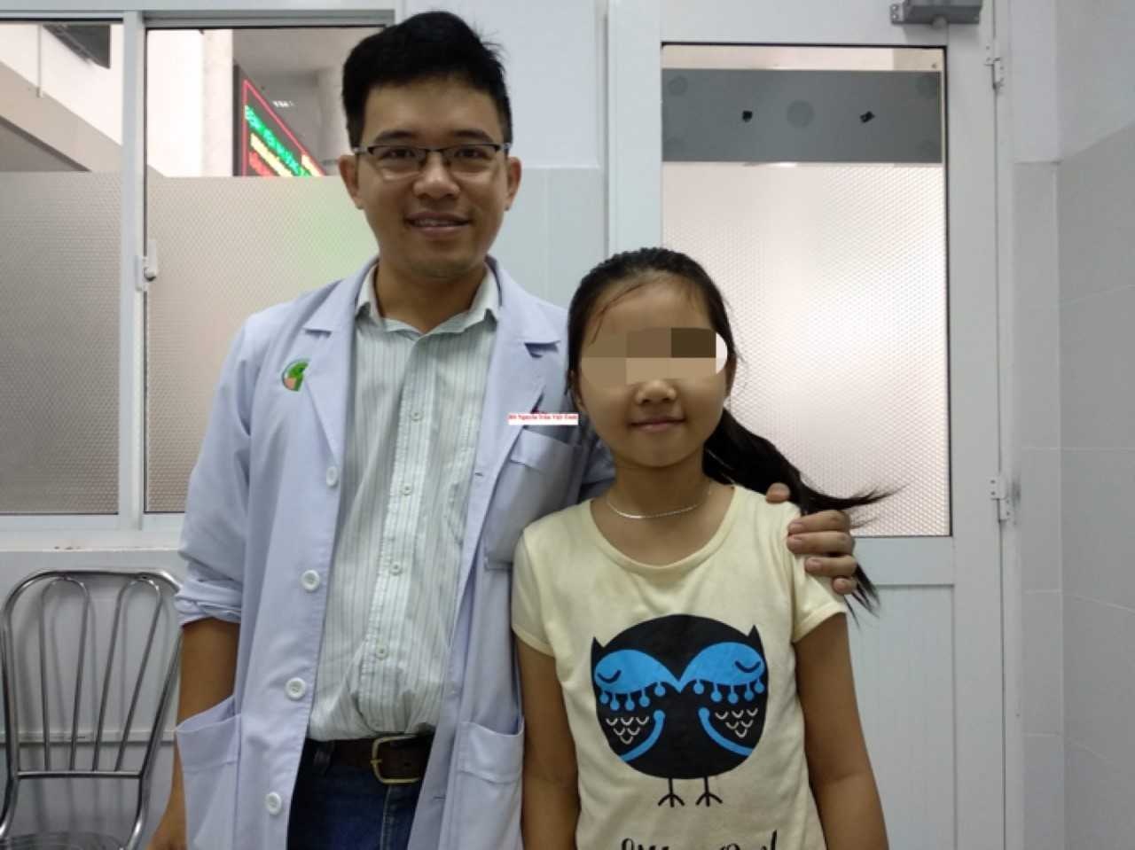 Bé gái mắc bệnh cực hiếm ảnh 2 Be gai mac benh cuc hiem anh 2