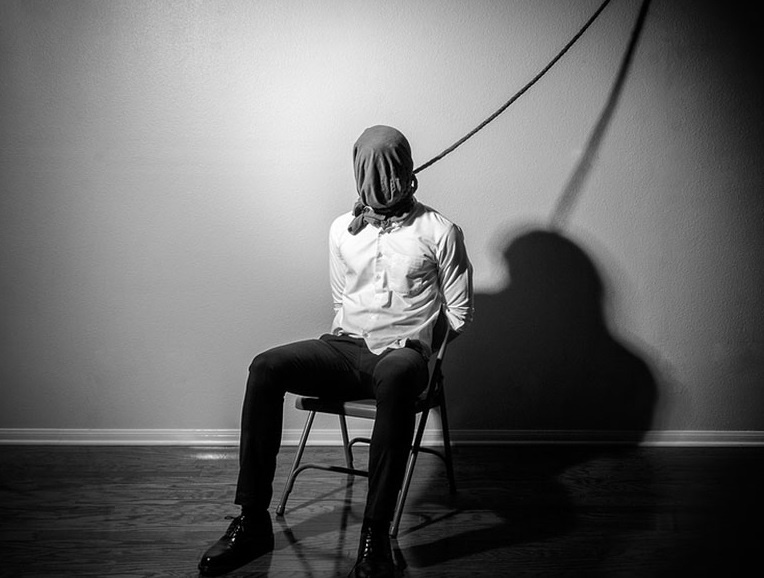 Loi song thu dong dang dan giet chet con nguoi hinh anh