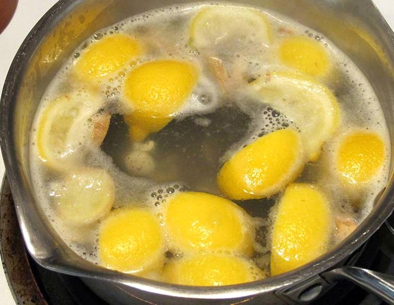 Loi ich khong ngo khi uong nuoc chanh luoc hinh anh