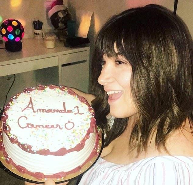 Đau bụng dữ dội vì ung thư buồng trứng ảnh 2 Dau bung du doi vi ung thu buong trung anh 2