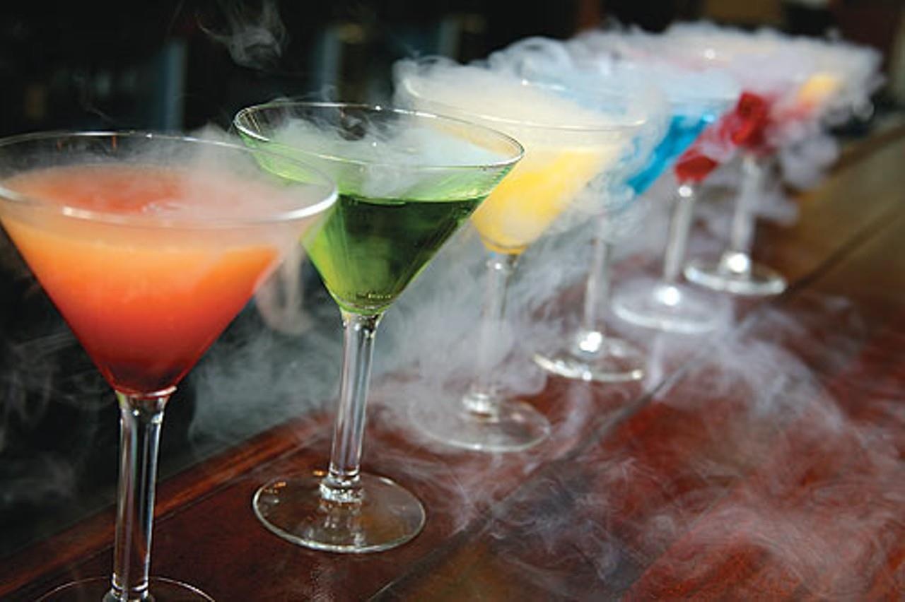 Vi sao uong nito long co the gay chet nguoi? hinh anh