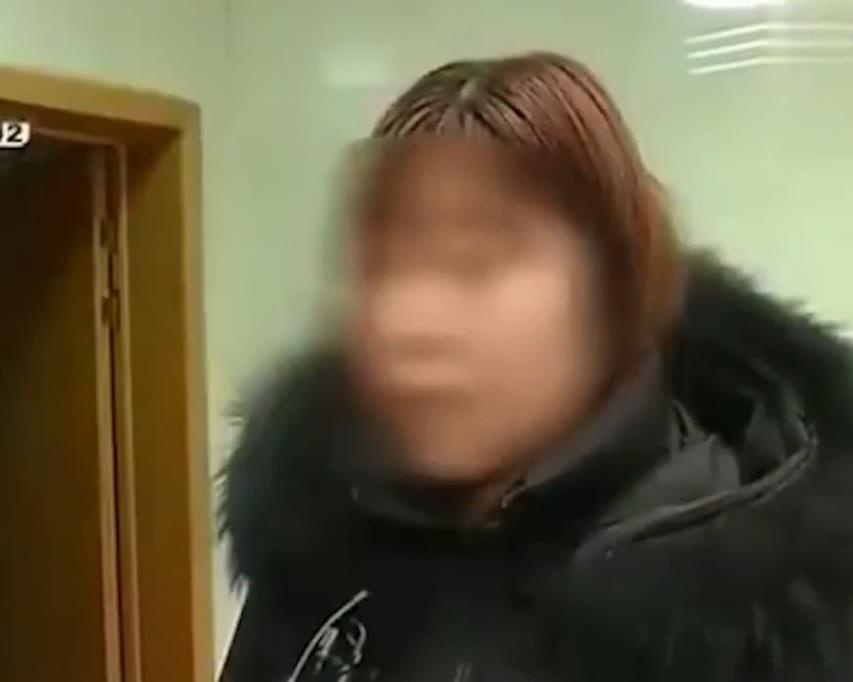 Mat con vi bac si ke nham thuoc bo thanh thuoc pha thai hinh anh