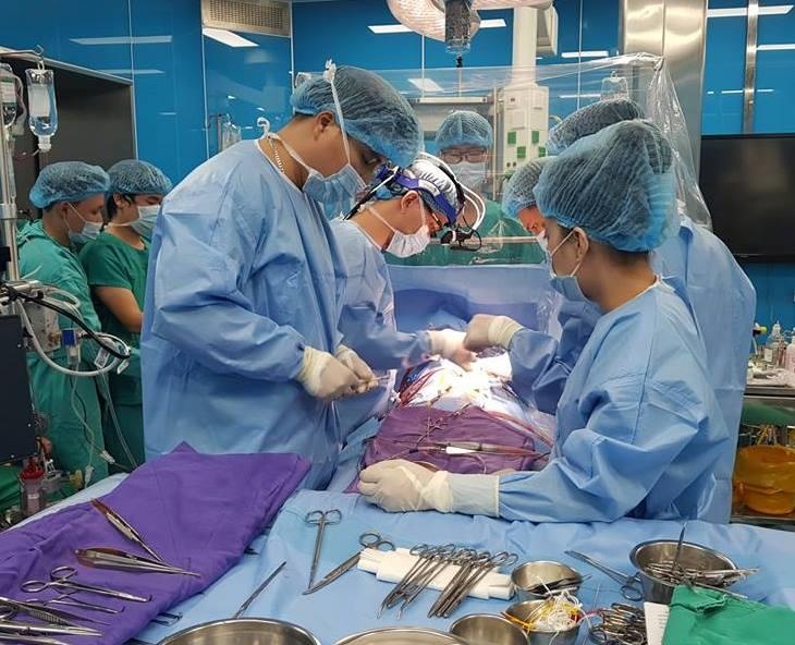 Phẫu thuật tim bẩm sinh ảnh 1 Phau thuat tim bam sinh anh 1