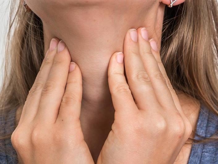 Dau hieu ung thu mieng anh 9